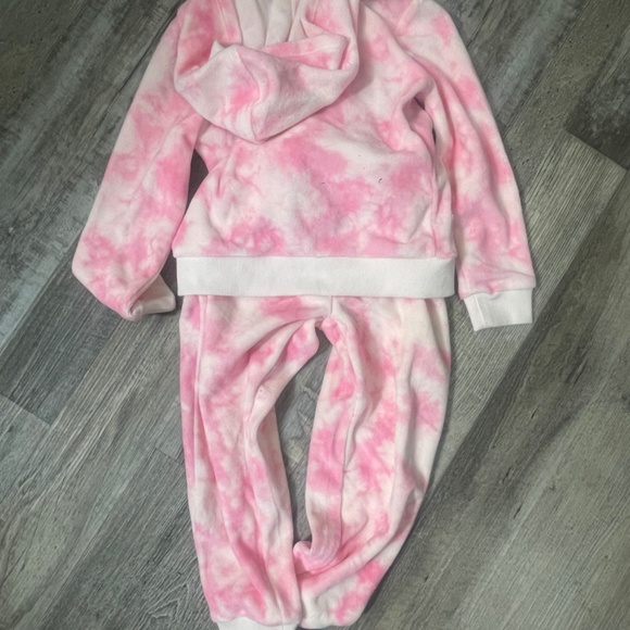 Juicy Couture Velvet Winter Girl Set - Picture 3 of 3